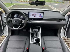 Geely Emgrand 2022 4th Generation 1.5L CVT Elite - фото 4