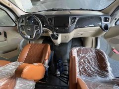 Mercedes-Benz Tuano small passenger luxury version 2.0T manual long axle center roof rear single tire 9 seats - фото 6