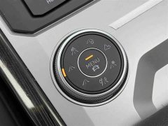 Volkswagen Touareg 2022 2.0TSI Pilot Special Edition - фото 14