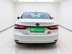 Toyota Camry 2.0G Deluxe Edition - фото 3