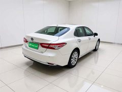 Toyota Camry 2.0G Deluxe Edition - фото 4