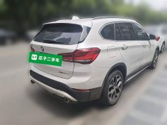 BMW X1 sDrive20Li fashionable - фото 4