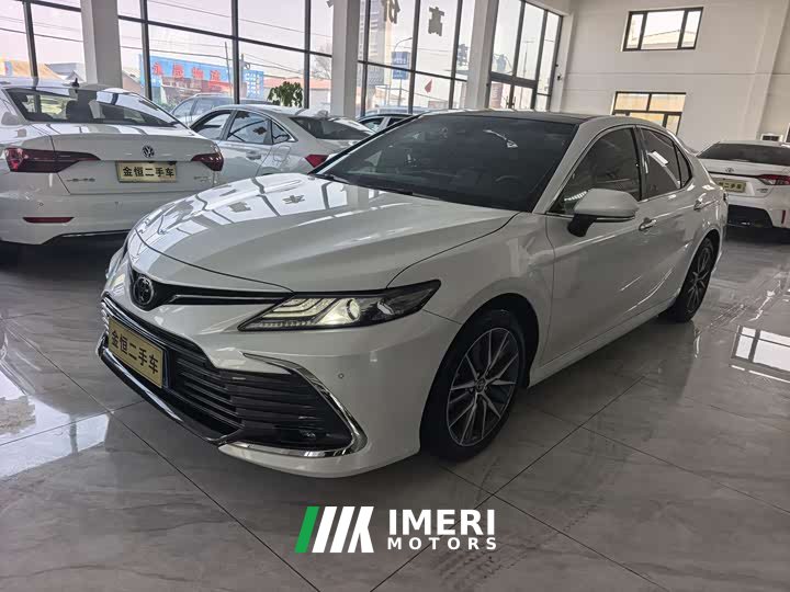 Toyota Camry 2023 2.5G Luxury Edition - автомобиль из Китая