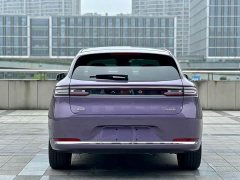AITO Wenjie M5 extended range Ultra four-wheel drive version - фото 9