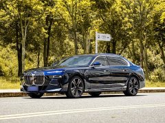 BMW 7 Series 2023 740Li M Sport Package - фото 1