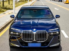 BMW 7 Series 2023 740Li M Sport Package - фото 2