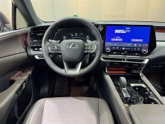 Lexus RX 350h four-wheel drive premium version - фото 14