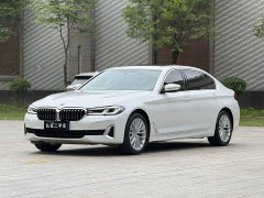 BMW 5 Series 525Li Luxury Package - фото 1