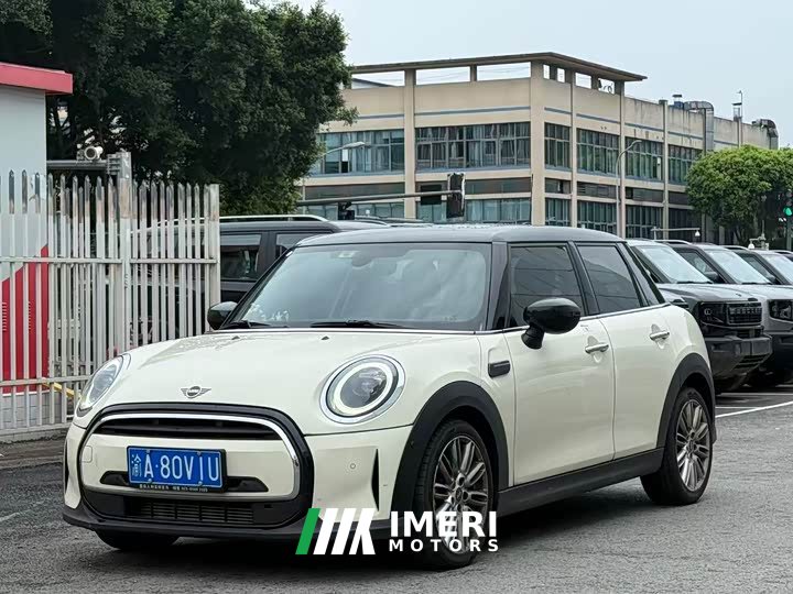MINI 1.5T Cooper Classic 5-Door - автомобиль из Китая