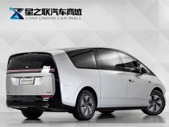 Li Auto Ideal MEGA Ultra - фото 6