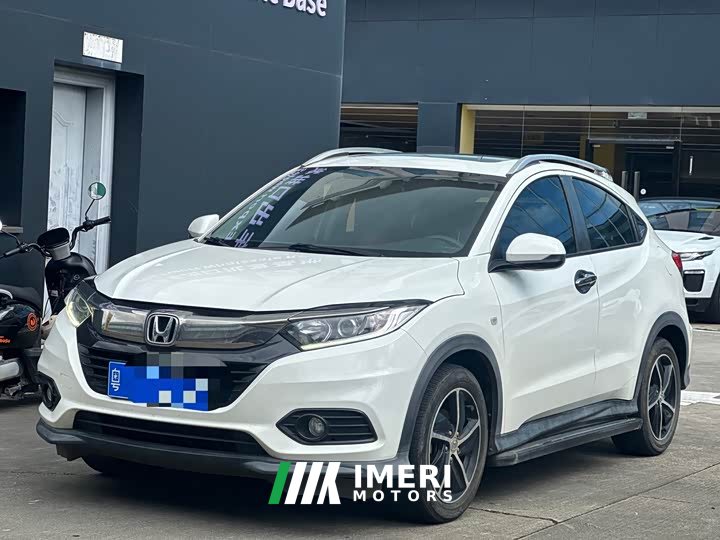Lynk & Co Binzhi 2020 1.5L CVT Pioneer Edition - автомобиль из Китая