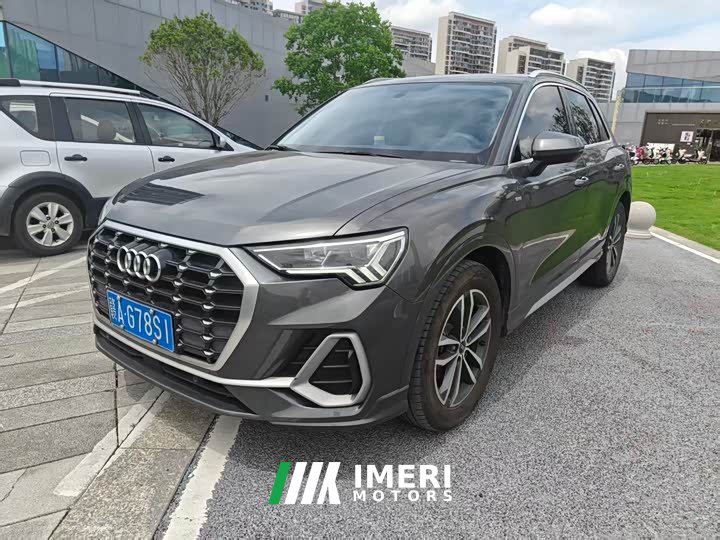 Audi Q3 35 TFSI aggressive and dynamic - автомобиль из Китая