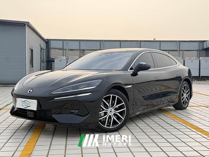 Denza Z9 1100km four-wheel drive Max version - автомобиль из Китая