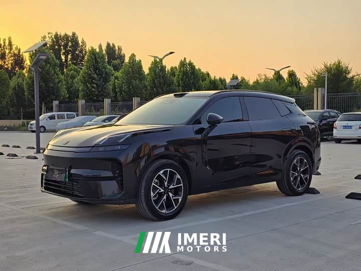 Lynk & Co 08 EM-P 160 Long Battery Life Ultra - автомобиль из Китая
