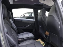 Tesla Model Y L 2025 long-range all-wheel drive version - фото 14