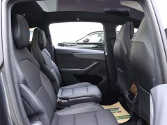 Tesla Model Y L 2025 long-range all-wheel drive version - фото 16