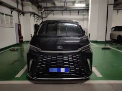 Lexus LM 2023 500h six-seater premium version - фото 2