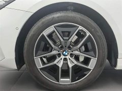 BMW 5 Series 530Li Leading Luxury Package - фото 7