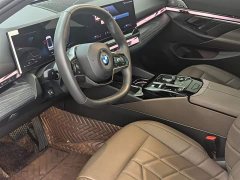 BMW 5 Series 530Li Leading Luxury Package - фото 8