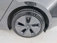 Tesla Model 3 2022 rear-wheel drive version - фото 15