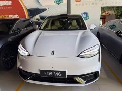 AITO M6 Extended Range Max AWD - фото 2