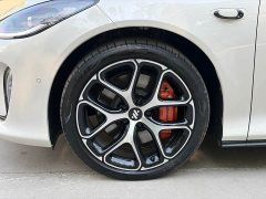 Li Auto Zhiji L6 Ultra - фото 6