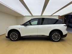 NIO ES6 75kWh - фото 10