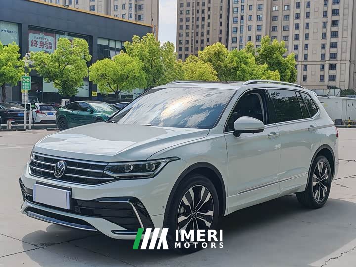 Volkswagen Tiguan L 330TSI automatic two-wheel drive R-Line version - автомобиль из Китая
