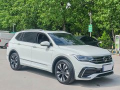 Volkswagen Tiguan L 330TSI automatic two-wheel drive R-Line version - фото 2
