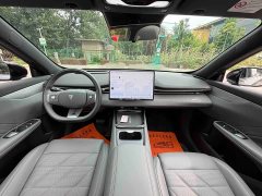 Lynk & Co Dark Blue S05 2024 510Max pure electric version - фото 10