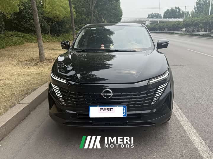 Nissan Qashqai Honor 2.0L CVT XV Leading Edition - автомобиль из Китая
