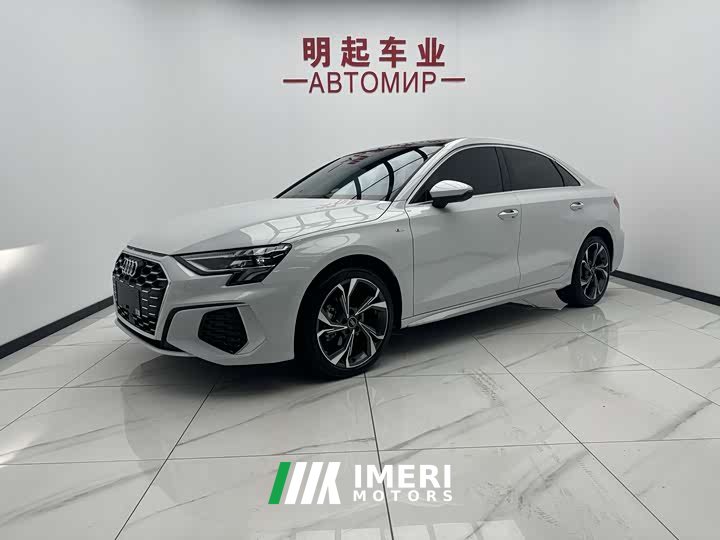 Audi A3 A3L Limousine 35 TFSI Luxury Sport - автомобиль из Китая