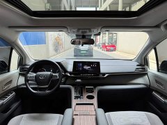 Toyota SIENNA 2.5L Hybrid Comfort Edition - фото 11