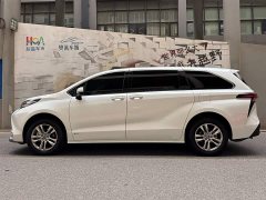 Toyota SIENNA 2.5L Hybrid Comfort Edition - фото 3
