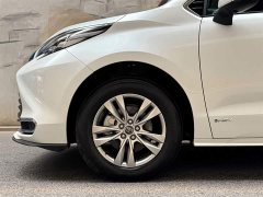 Toyota SIENNA 2.5L Hybrid Comfort Edition - фото 6