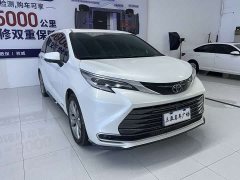Toyota Sienna 2.5L Hybrid Limited - фото 3