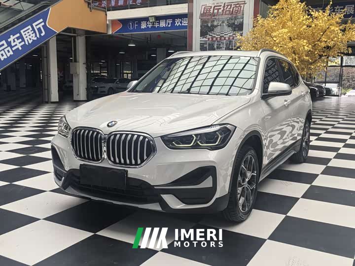 BMW X1 sDrive20Li fashionable - автомобиль из Китая