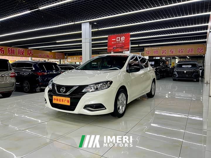 Nissan Tiida 1.6L CVT cool version - автомобиль из Китая