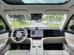 AITO Wenjie M8 pure electric Max six-seat long-range version (192-line lidar) - фото 12