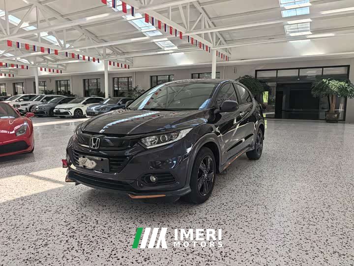 Honda Binzhi 1.5L CVT Fantasy Night Pioneer Edition - автомобиль из Китая