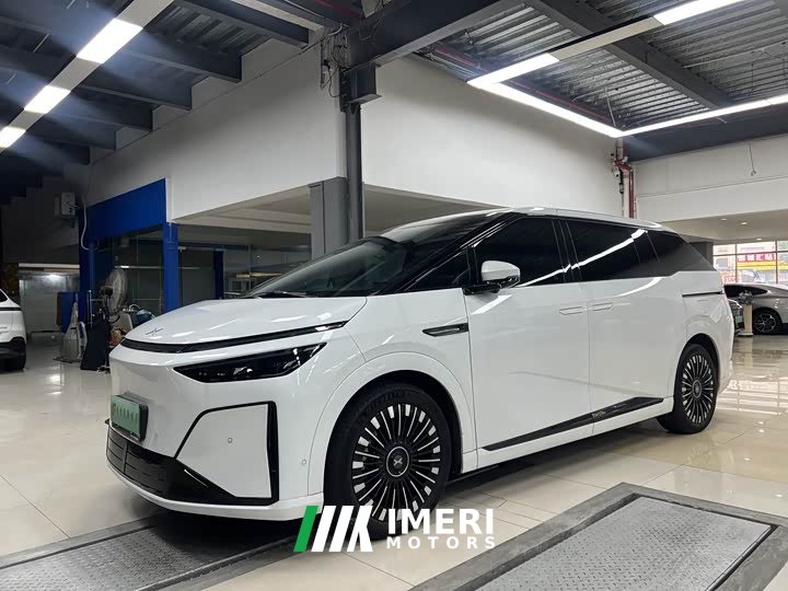 XPeng X9 EREV 1602 Max - автомобиль из Китая