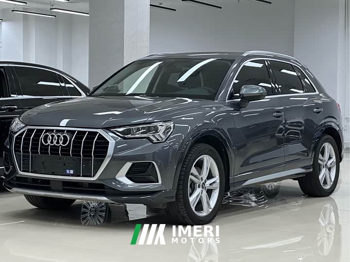 Audi Q3 40 TFSI Fashionable and Dynamic - автомобиль из Китая
