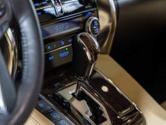 Toyota Wilfa Crown Dual Engine 2.5L HV Premium Edition - фото 15