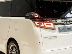Toyota Wilfa Crown Dual Engine 2.5L HV Premium Edition - фото 17
