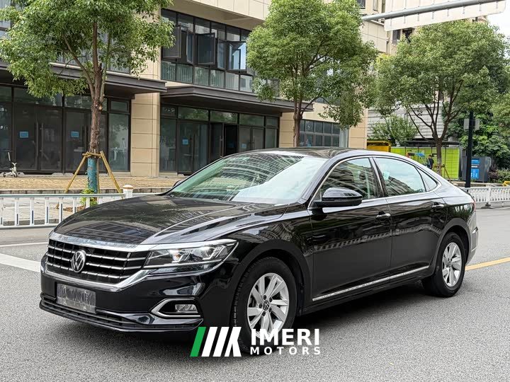 Volkswagen Passat 280TSI Business Edition - автомобиль из Китая