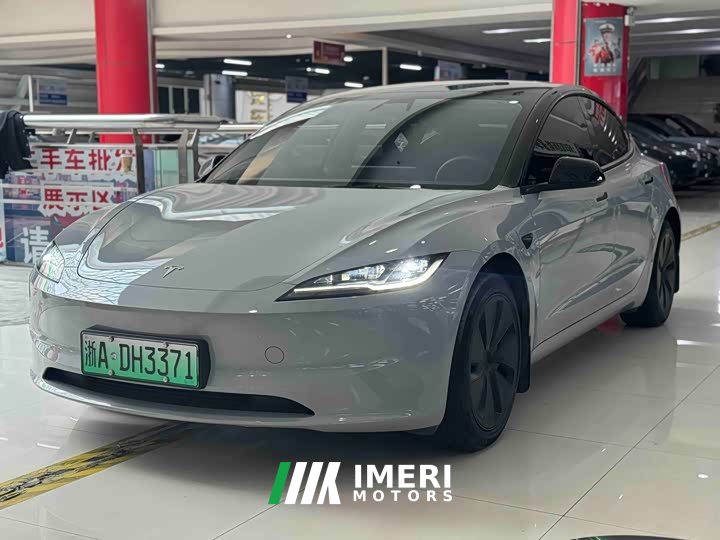 Tesla Model 3 2023 rear-wheel drive version - автомобиль из Китая