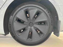 Tesla Model 3 2023 rear-wheel drive version - фото 9
