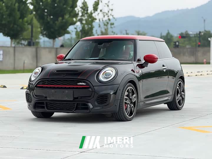 MINI JCW 2.0T JOHN COOPER WORKS ALL-IN - автомобиль из Китая