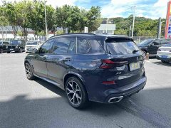 BMW X5 2023 xDrive 30Li Exclusive M Sports Night Package - фото 3