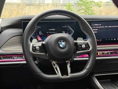 BMW 7 Series 2023 735Li M Sports Package - фото 10